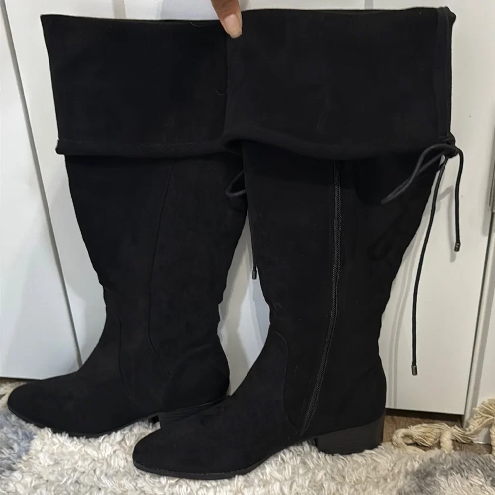 CROWN & IVY SIZE 8M Black Over-the-Knee Women's Boots NWOT